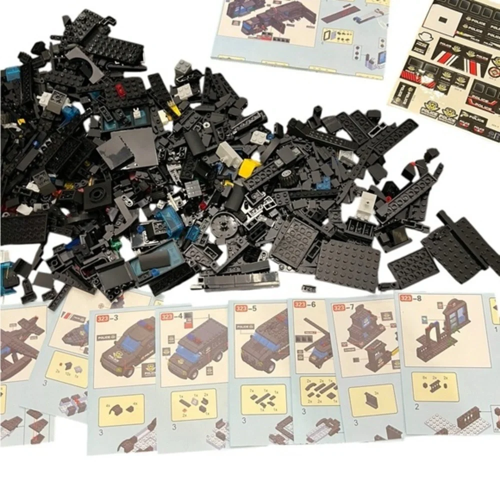 City Police Station Building Kit,‎ SWAT Mobile Command Center Truck Building Toy